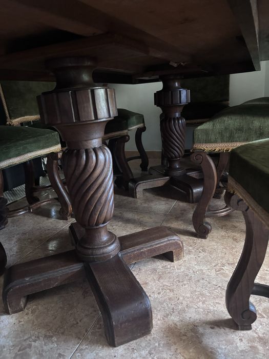 Mesa estilo classico + 8 cadeiras