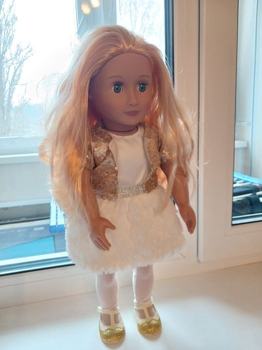 Лялька для дівчаток