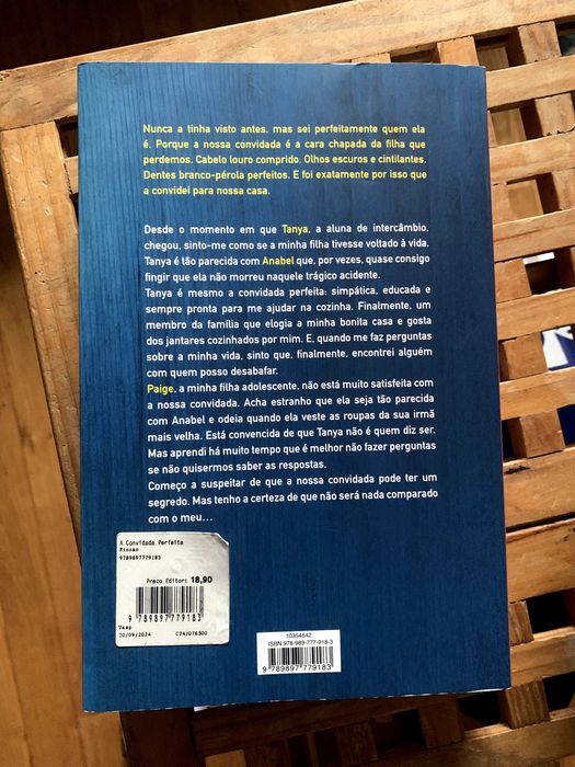 Livro - A convidada perfeita