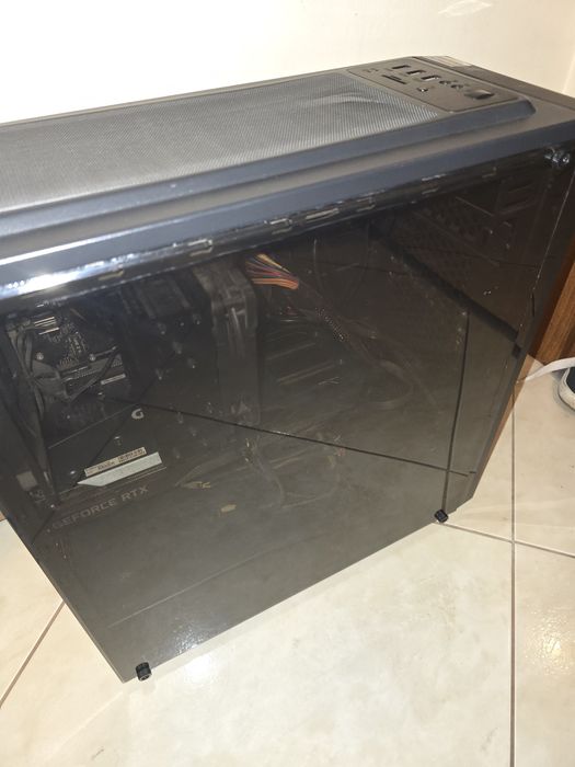 Komputer stacjonarny / gamingowy