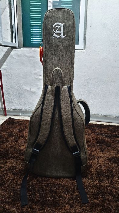 Vendo guitarra clássica Alhambra 5P