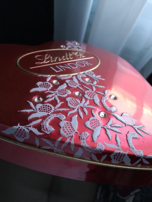 Жестяні коробки сердце кіт в чалмє