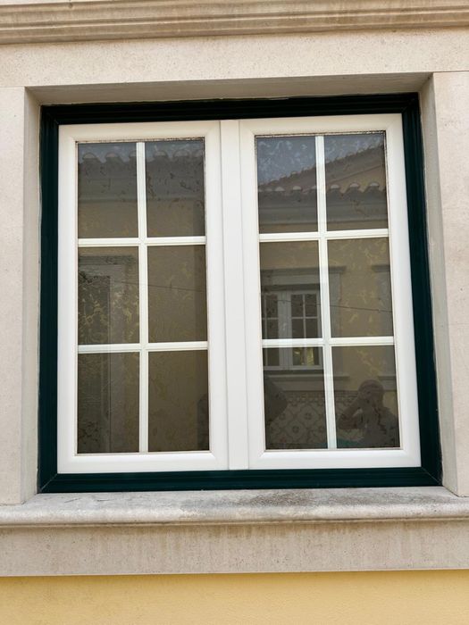 Janelas em Alumínio Lacado – Excelente Oportunidade