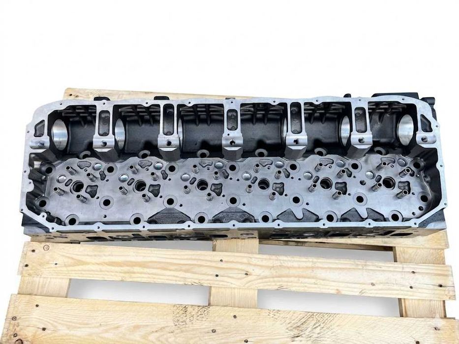 Głowica silnika FPT Iveco Case New Holland Cursor 11