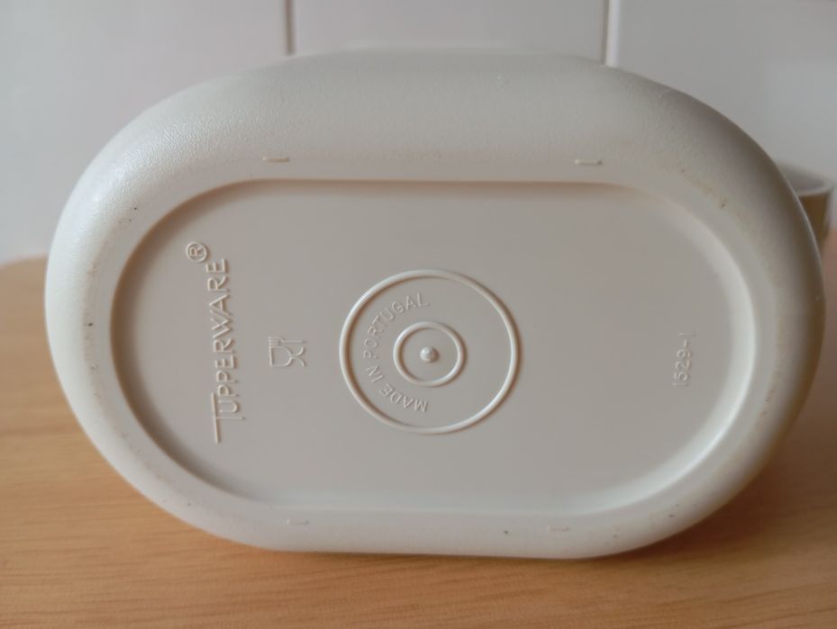 Copo tupperware como novo