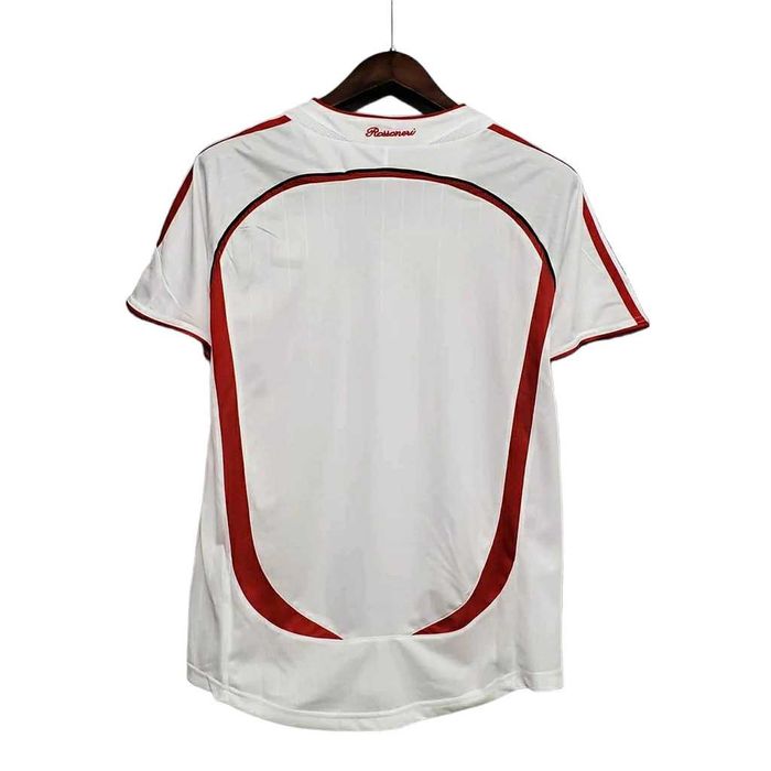 Camisola Retro AC Milan 2006/2007 – Homem – Branca com detalhes vermelhos
