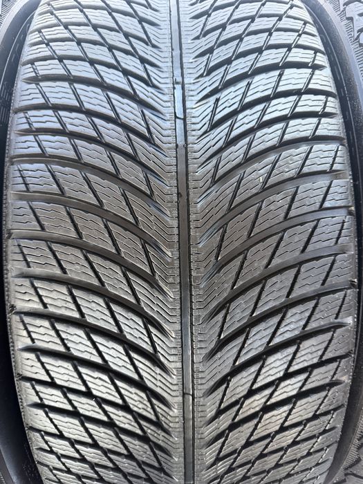 Шини Michelin 285/40/R23