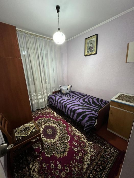 Здам кімнату для проживання дівчини або хлопця. Чайка.