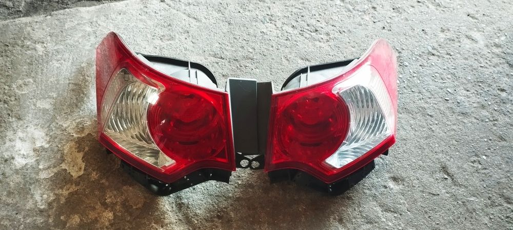 Lampa prawy tył Honda Accord VIII sedan
