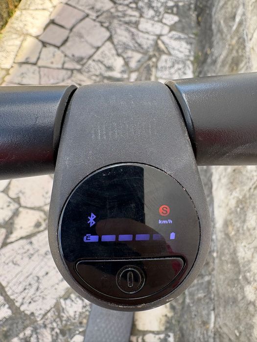 Trotinete elétrica Ninebot Segway ES2