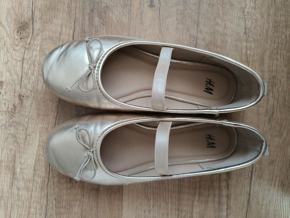 Złote baletki H&M