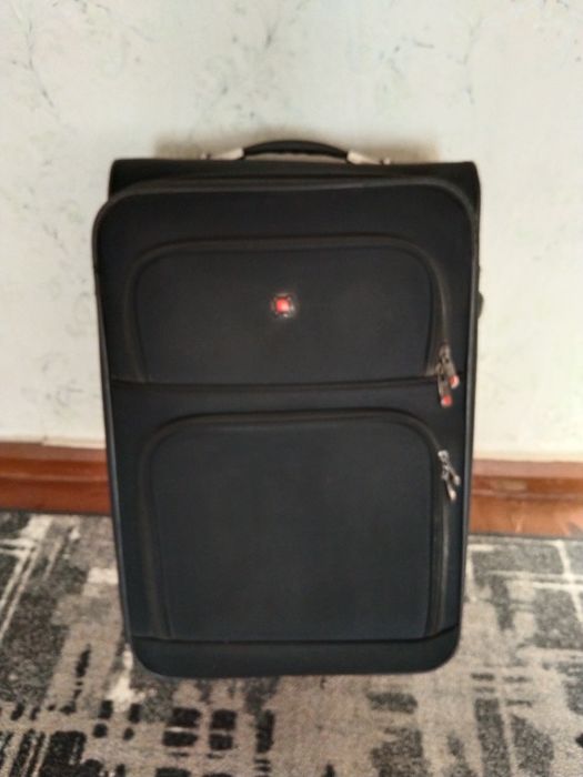 Валіза чемодан велика