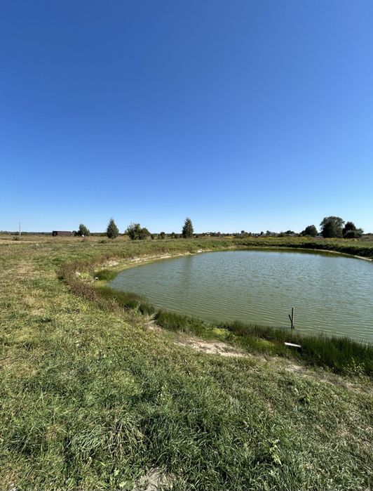 Продам ділянку  Богдановка 15сот.біля  парка