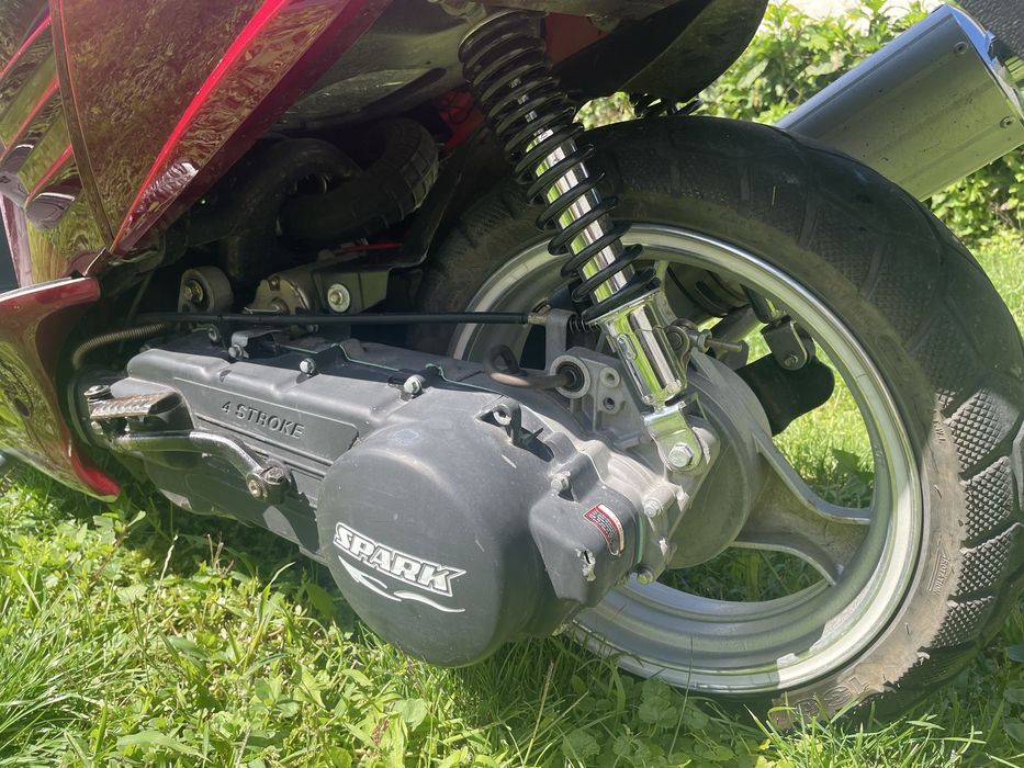 SPARK 150 кубів 2012р.