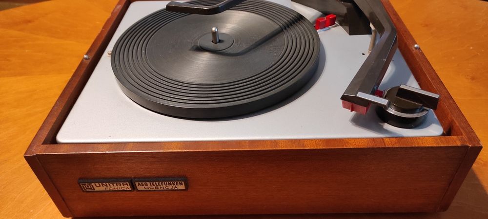 Gramofon UNITRA AEG Telefunken
