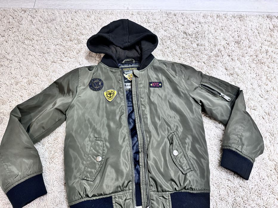 Kurtka bomberka rozm 134 z kapturem