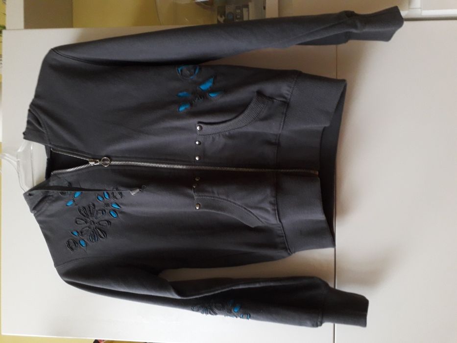 bluza z kapturem 10 zł