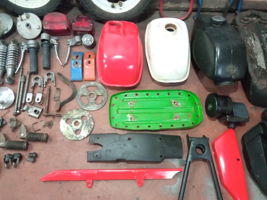 Продам вилку  маятник   на мопед  Рига мини 26 Стелла  Рига24 Дельта.