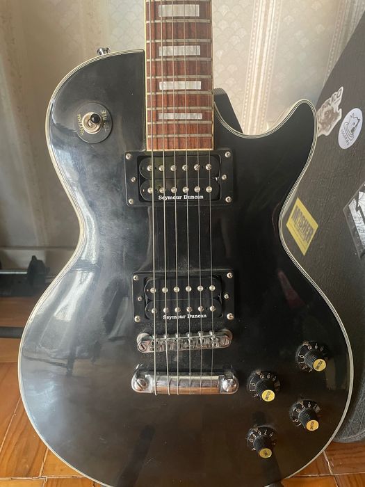 Guitarra Les Paul Satellite 1979