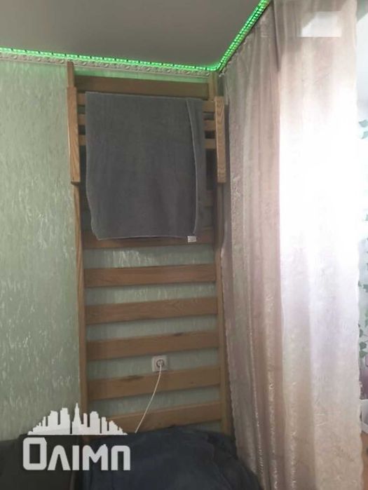 (5) Продам кімнату в гуртожитку по вул.Зулінського 3979