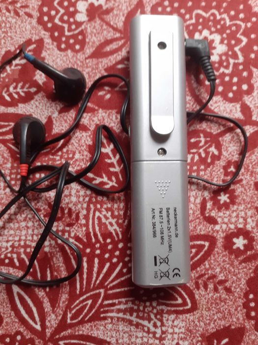 FM радіоприймач,кишеньковий.