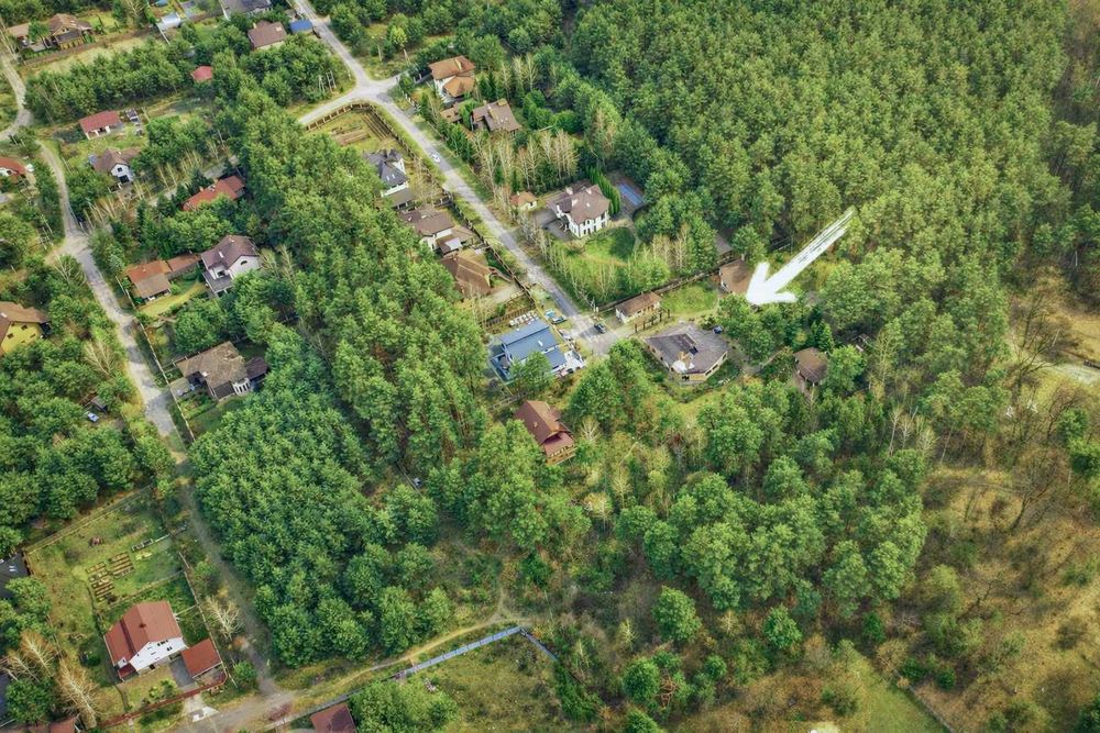 Будинок з власним виходом до лісу у мальовничому  місці