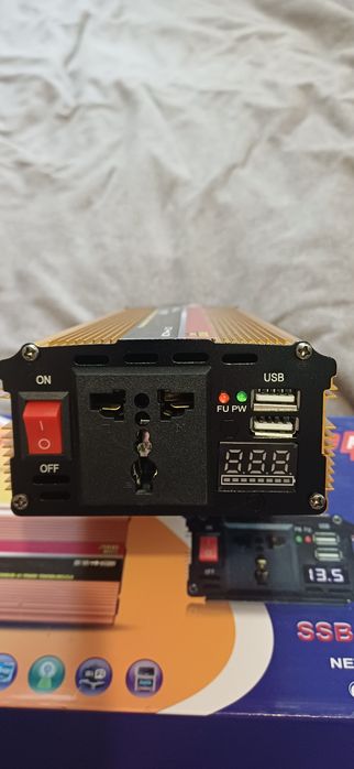 Інвертор 2000w.  12/ 220v