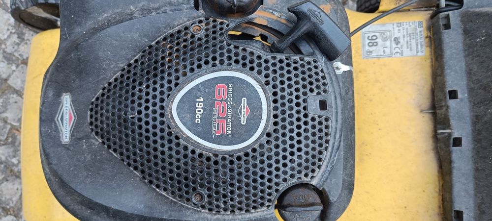 Corta Relvas/Gasolina, com tração