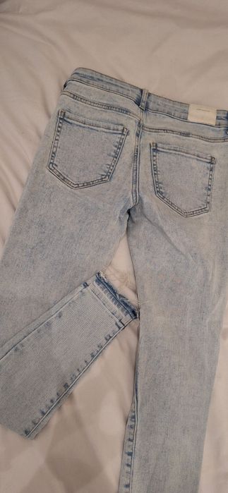 Zara jasne jeansy 36