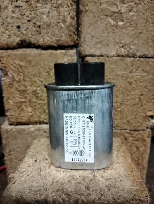 Capacitador electrólitico/ 2100V/ 0.90uf