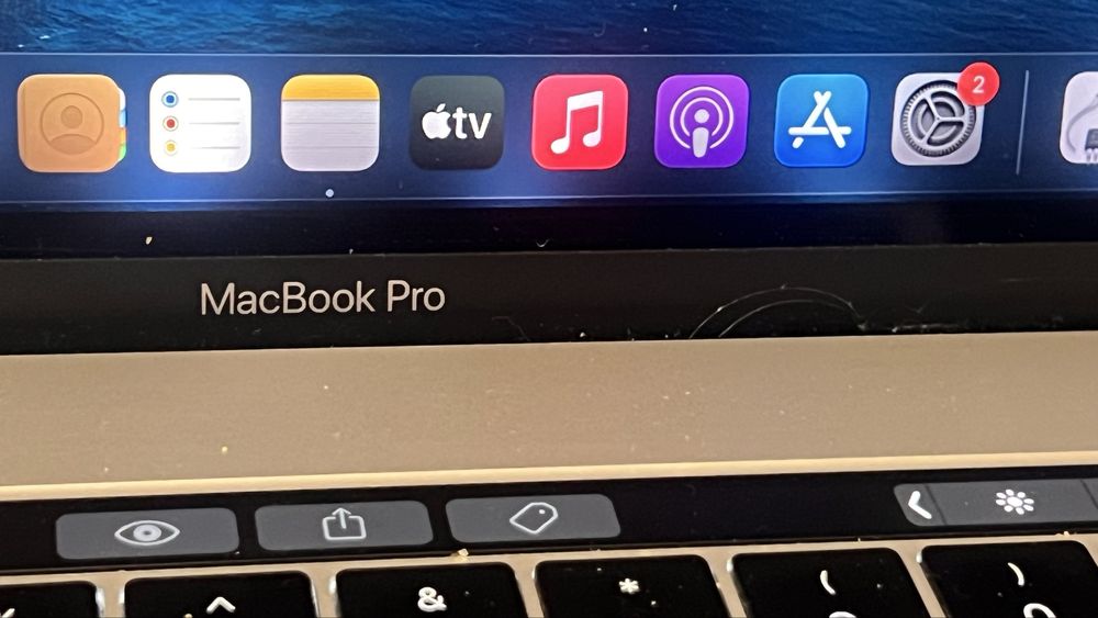 Macbook 15 pro intel i7 16/512