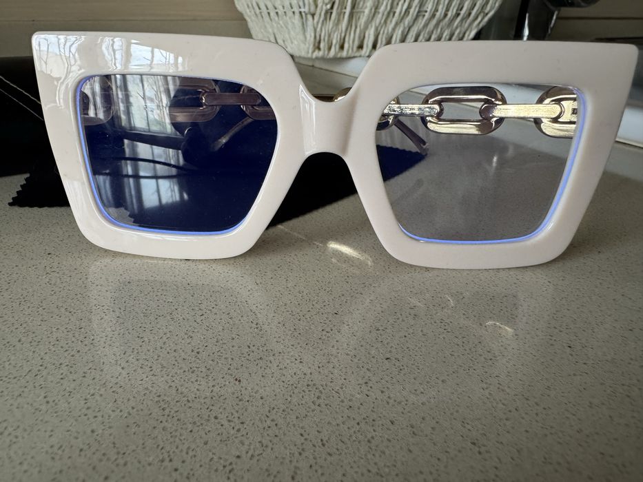 Armaçao de oculos Nude