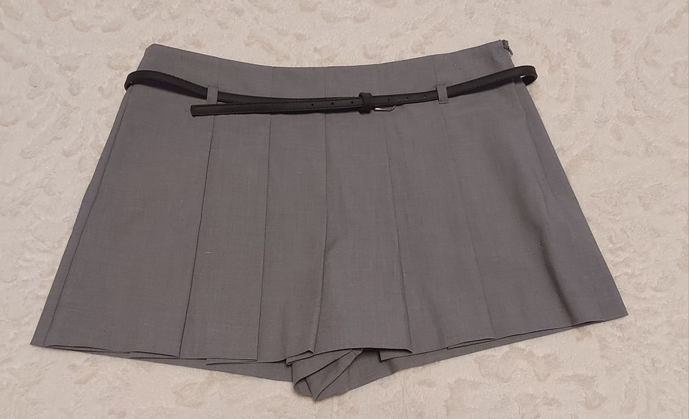 Юбка-шорти Zara, р. М (28)