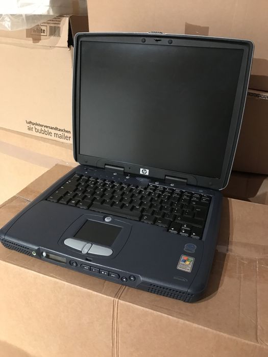 Rare HP Laptop – Retro, Antique, Year 2001 – OMNIBOOK XE364550706390019121