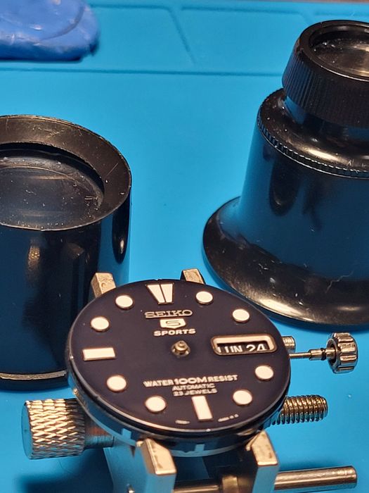 Naprawa zegarków, zegarów mechaniczny. Serwisy okresowe. Zegarmistrz.