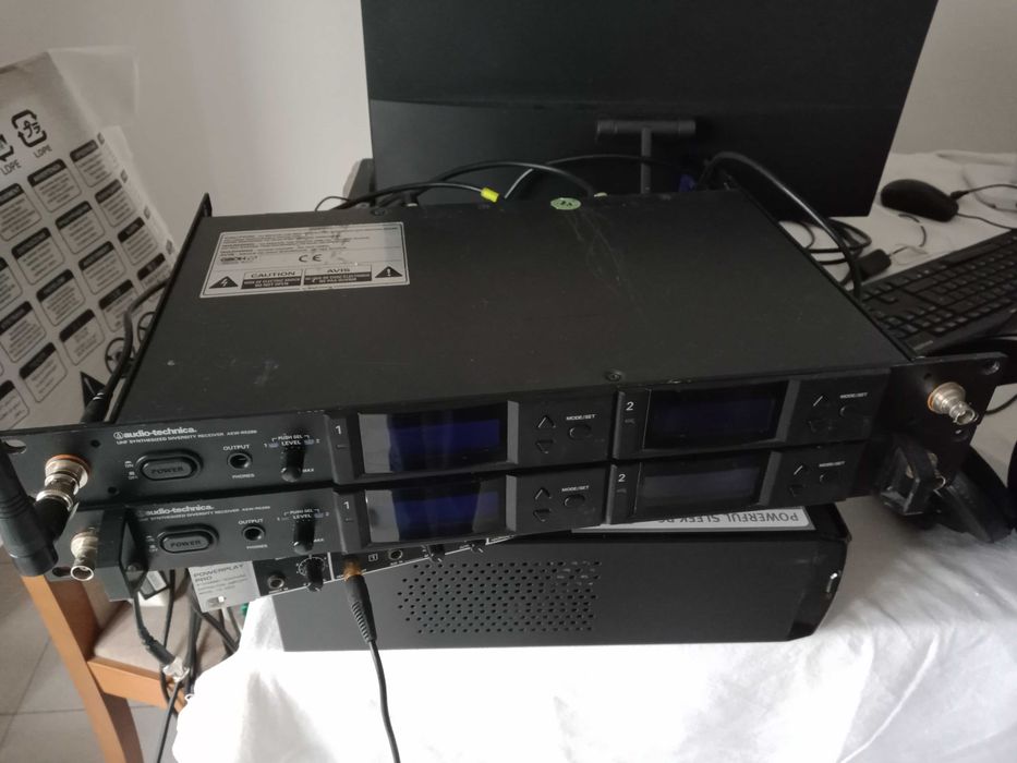 Audio-Technica AEW-R5200 - Wireless Microphone System64550624706049121