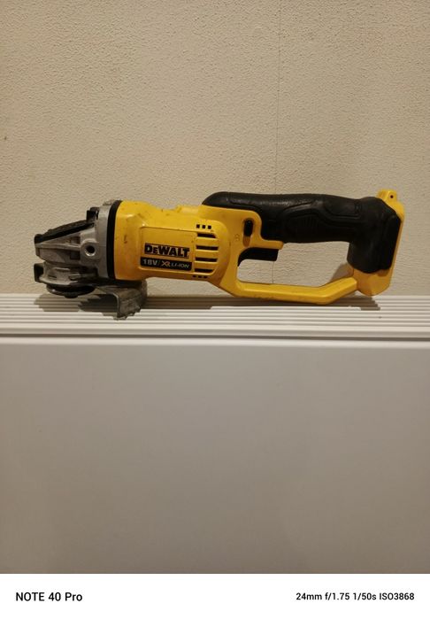 Szlifierka kątowa DeWalt dcg 412