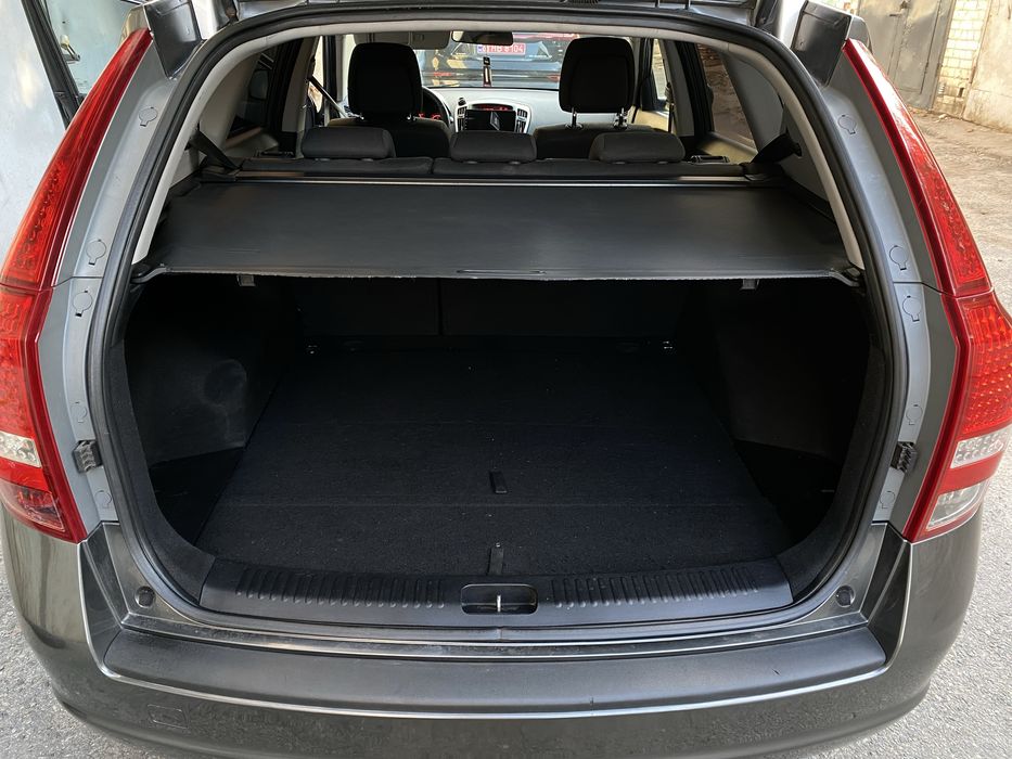 KIA Ceed sw 2012 газ