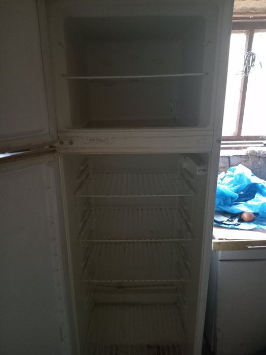 Продам холодильник