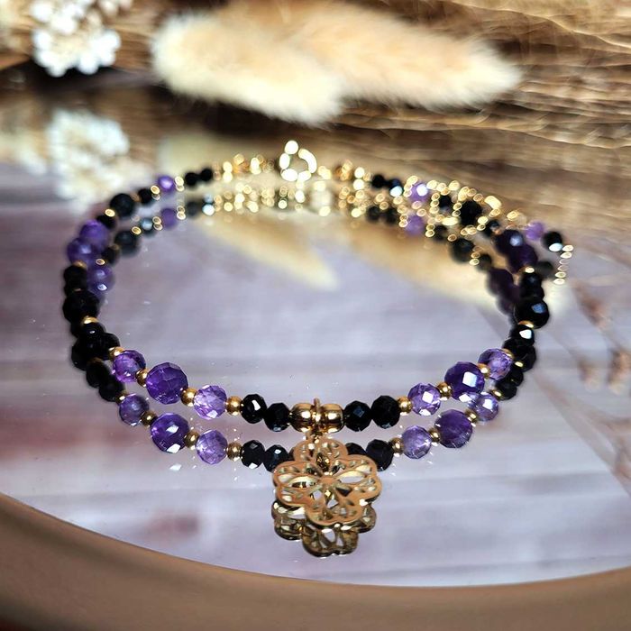 Magiczna bransoletka z ametystem i turmalinem – idealna na Dzień Matki