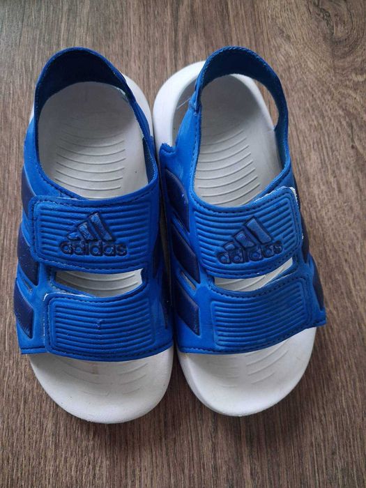 Босоніжки АДИДАС на хлопчика. 17,5 см.
