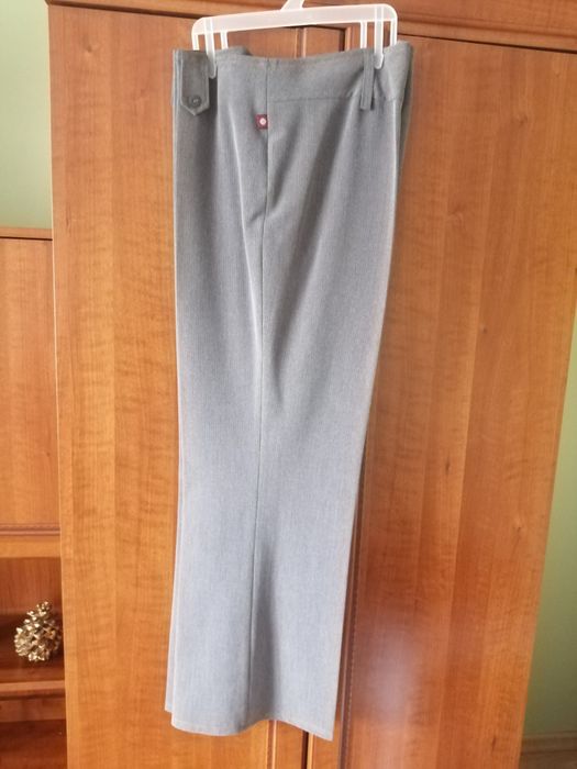 Spodnie proste rozmiar 48