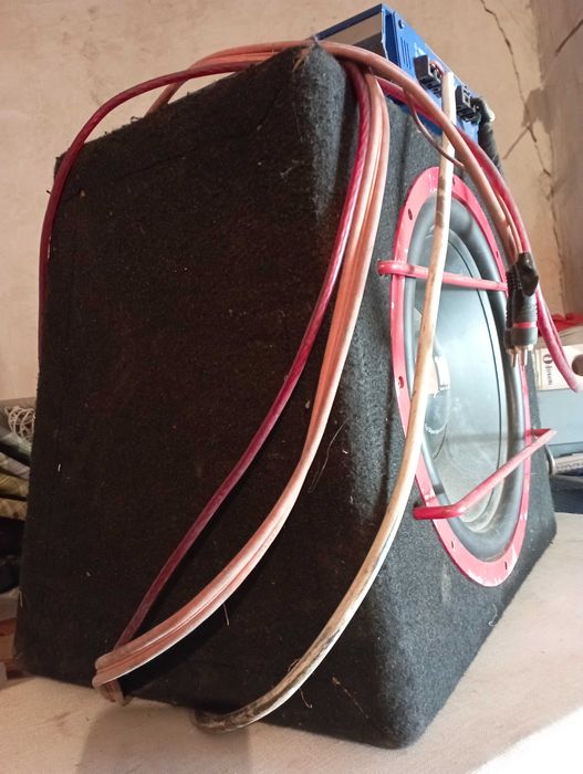 Авто Сабвуфер JBL1000watts.Blaupunkt GTA 270.  400Watt ,підсилювач.