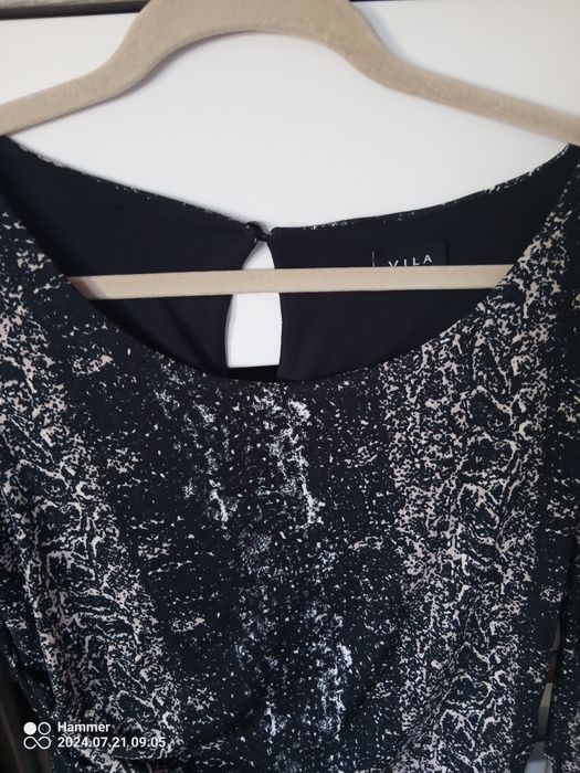 Ciemna sukienka Vila m