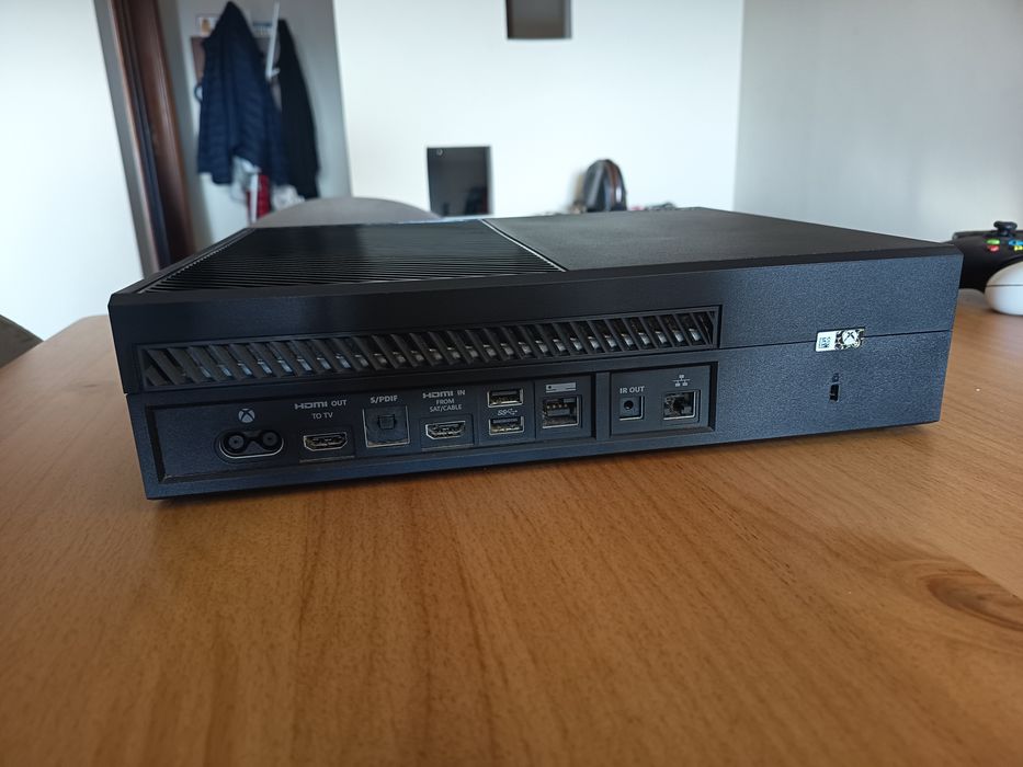 Xbox one 512gb + jogos