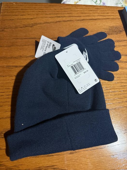 Продам дитячий набір шапка з рукавицями