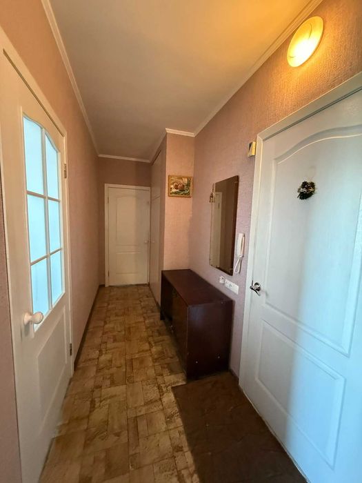 Продаю 2-кімнатну квартиру. Космонавтів. АТП