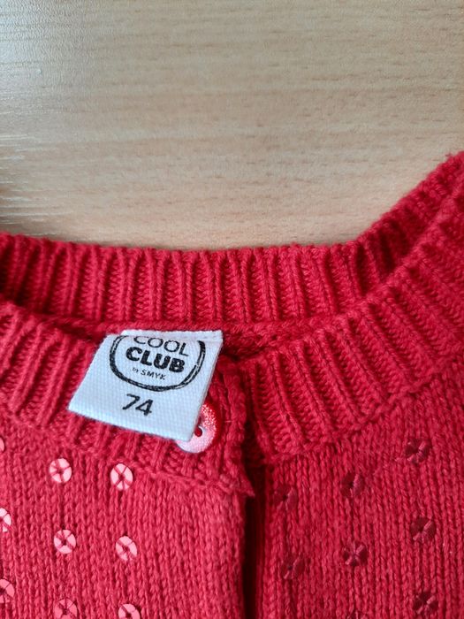 Malinowo czerwony sweterek cool club