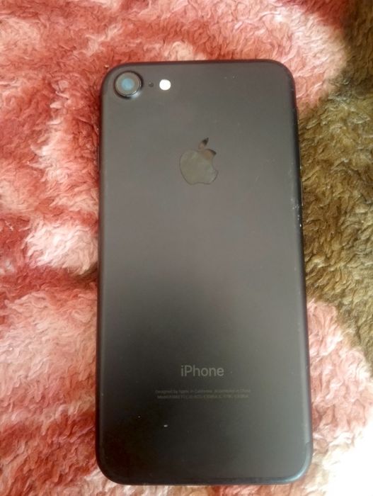 iPhone 7 32гб читай опис