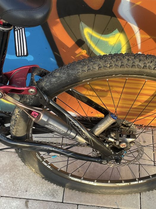 Slopeduro Rama Specialized Epic Expert z damperem
